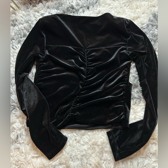 Maison D’Amelie Black Velvet Wrap Top - Picture 5 of 5